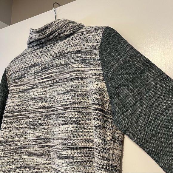 Northern Reflections | Cowl Neck Pullover Sweatshirt - Picture 9 of 14